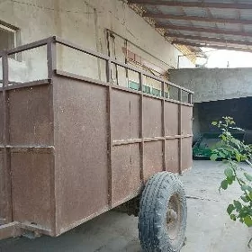 Traktor tirkegi прицеп