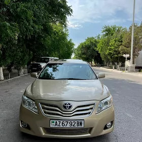 Toyota Camry 2010