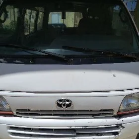 Toyota Hiace 1998