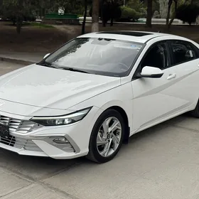 Hyundai Elantra 2025