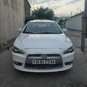 Mitsubishi Lanser 2009