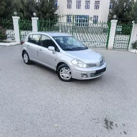 Nissan Versa 2008