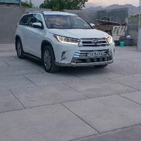 Toyota Highlander 2017