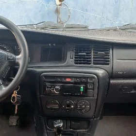 Opel Vectra 1998