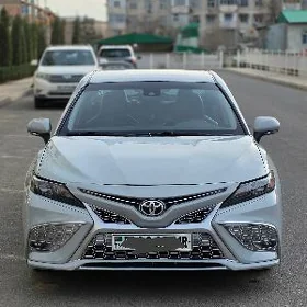 Toyota Camry 2022