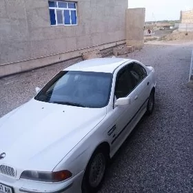 BMW E39 1998