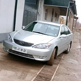 Toyota Camry 2005