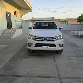 Toyota Hilux 2016