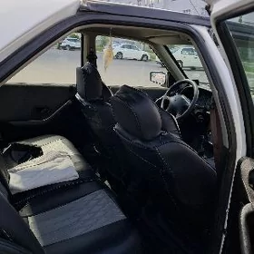Peugeot 405 2006