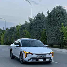Kia K4 2025