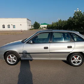 Opel Astra 1995