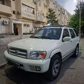 Nissan Pathfinder 2004
