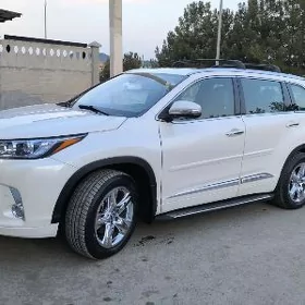 Toyota Highlander 2019