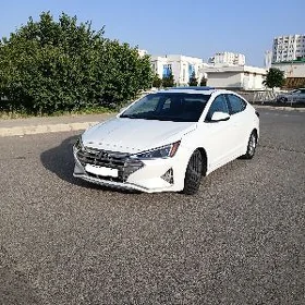 Hyundai Elantra 2020