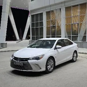 Toyota Camry 2015