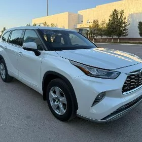 Toyota Highlander 2020