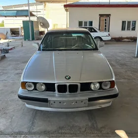 BMW 525 1990