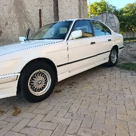 BMW 525 1988
