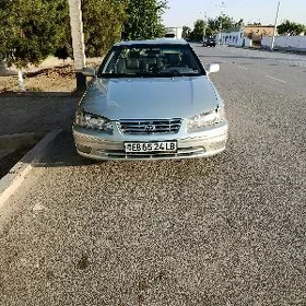 Toyota Camry 2001