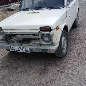 Lada Niva 1987
