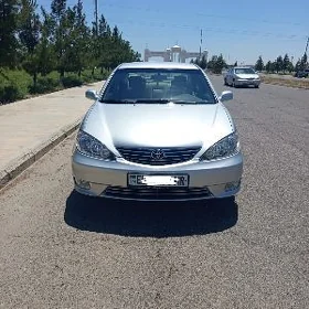 Toyota Camry 2004