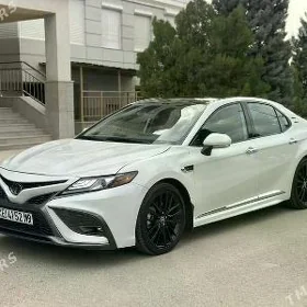 Toyota Camry 2022