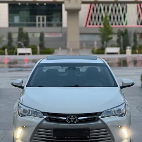 Toyota Camry 2017