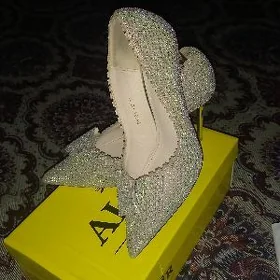 köwüş