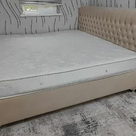 спальная кровать
