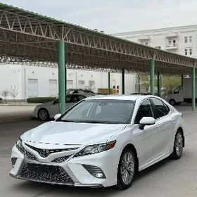 Toyota Camry 2020