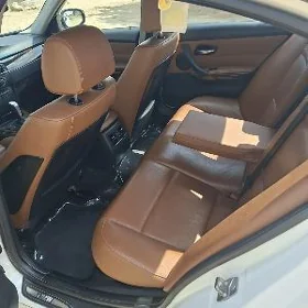 BMW M3 2011