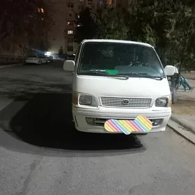 Toyota Hiace 2000