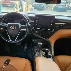 Camry monitor