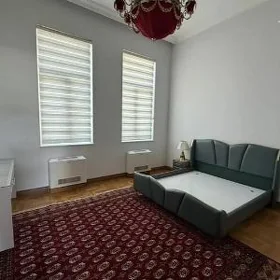 ARENDA ELITKA ÇEHOW KÖÇEDE
