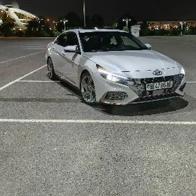 Hyundai Elantra 2021