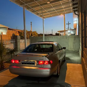 Toyota Camry 2001