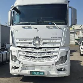Mercedes-Benz ACTROS 3331 2014