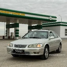 Toyota Camry 2000