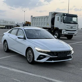 Hyundai Elantra 2026
