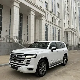 Toyota Land Cruiser 2023