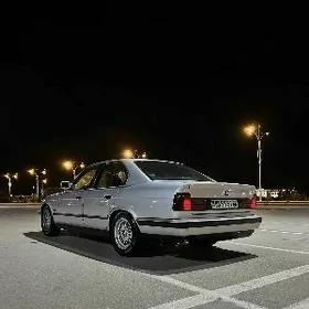 BMW E34 1990