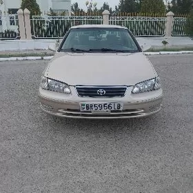 Toyota Camry 2001