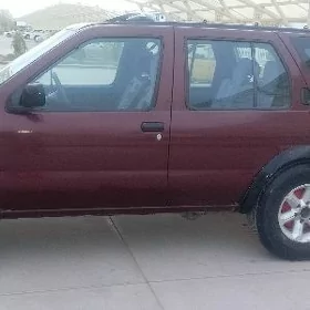Nissan Pathfinder 1998