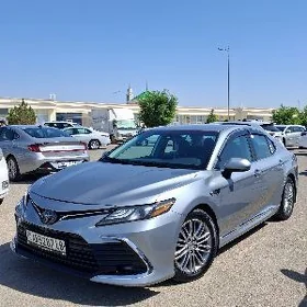 Toyota Camry 2020