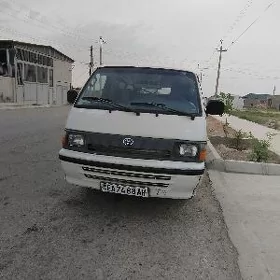 Toyota Hiace 1997