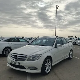 Mercedes-Benz C300 2010