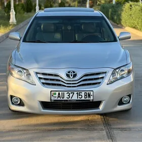 Toyota Camry 2010