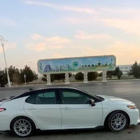 Toyota Camry 2020
