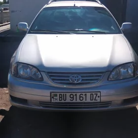 Toyota Avensis 2001