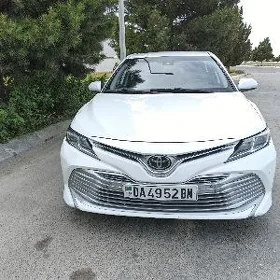 Toyota Camry 2020